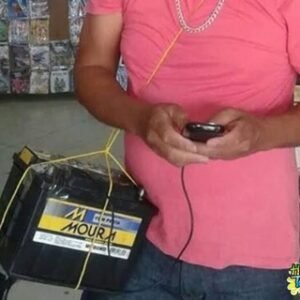 Pessoas pobres com celulares ruins😆