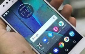 Moto G5s Plus